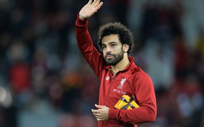 环球电竞动态-C罗标志性SIUUU庆祝响彻客场